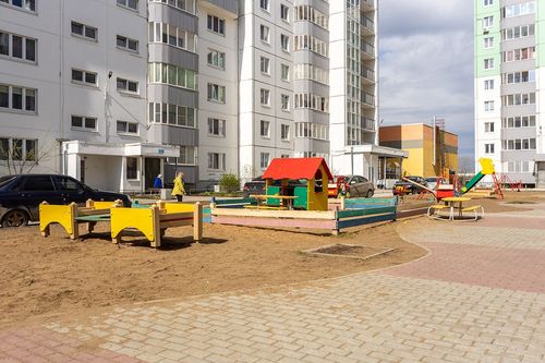 Кондратово д., Строителей