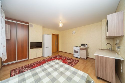 Кондратово д., Строителей