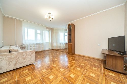 Пермский край, Пермь г., Свердловский, Революции ул., д.8