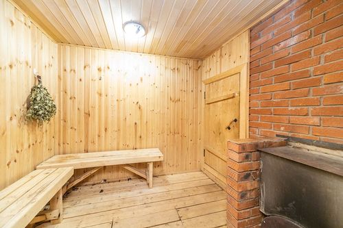 Петрушата д., null